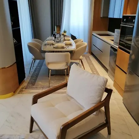 2+1 At Via Mar In Kargicak, Apartamento